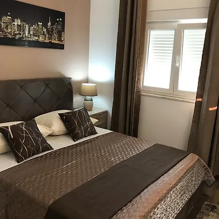 Luxury Bralic *