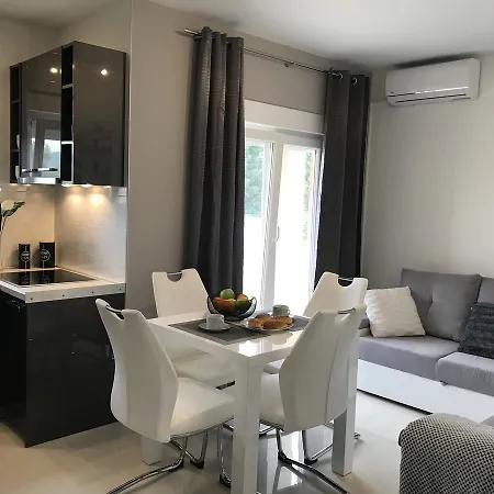 Luxury Bralic