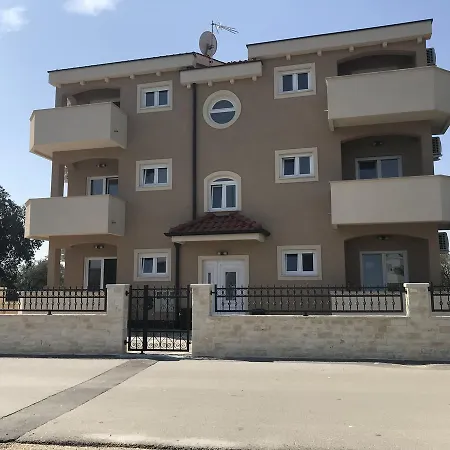 Luxury Bralic Bibinje