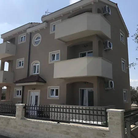 Apartment Luxury Bralic *